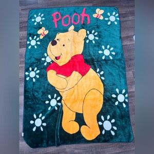 Winnie the Pooh large throw blanket